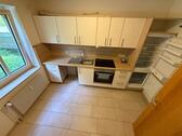 Foto - 3 Zi.-Whg. mit EBK, Balkon, Tiefgarage und Gäste-WC