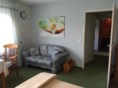 Foto - Etagenwohnung zur Miete in Ostelsheim