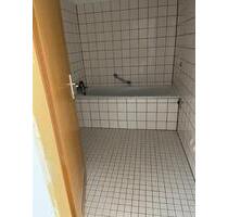 schöne 3 ZKB Maisonettewohnung mit Balkon & 2 Aufzügen in Kassel am Klinikum ( KS-MBS50-9-4 )