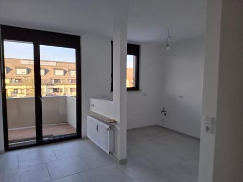 Foto - Erstbezug nach Sanierung: helle 2,5-Zimmer & Balkon in Griesheim