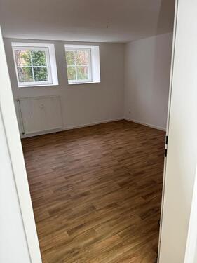 Foto - Kernsanierte Erdgeschoss Mietwohnung mit 3 Zimmern und Garten