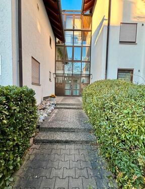 Foto - 2 Zimmer Wohnung mit Balkon, Aufzug und Garage - zentrumsnah