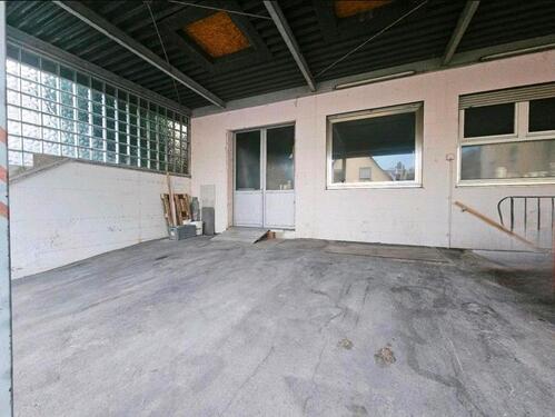 Foto - Halle oder als Lagerplatz ZU VERMIETEN