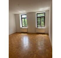 2-Zimmer mit Balkon! Jetzt einziehen und im neuen Jahr erst zahlen! EBK möglich! - Chemnitz Kapellenberg