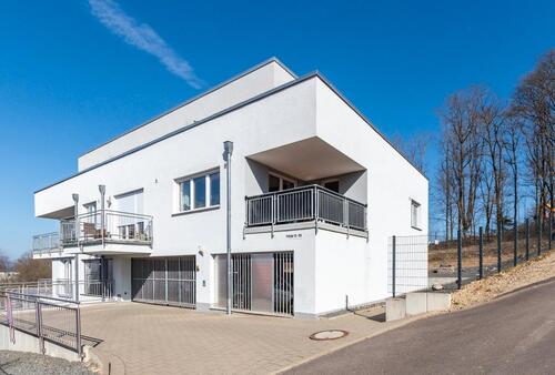 Foto - Neuwertige Zweizimmer-Wohnung inkl. EBK und TG-Stellplatz mit herrlichem Ausblick!