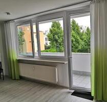 Helle 4-Zimmer-Wohnung mit Balkon in Regensburg West ab 1.12.25