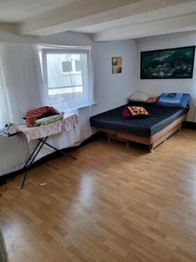 Foto - 5 Raum Wohnung zu vermieten. Evtl kann man auch eine 3-4 Raum Whg