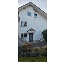 2-Zimmer Souterrain-Wohnung mit eigenem Garten - Wissen