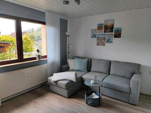 Foto - Ferienwohnung, teilweise renoviert, nähe Nationalem Automuseum,