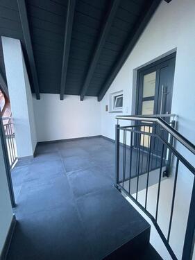 Foto - Dachgeschosswohnung - 1.150,00&nbsp;EUR Kaltmiete, ca.&nbsp; 115,00&nbsp;m&sup2;