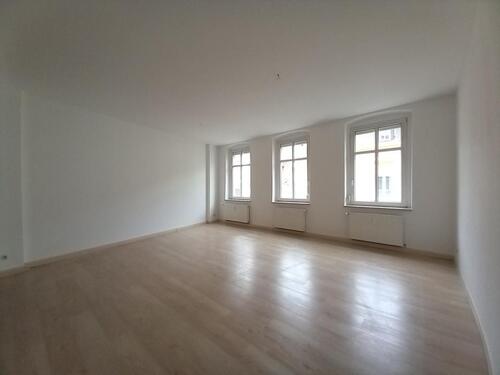 Foto - großzügige, renovierte 3-Zimmer Altbauwohnung (1.OG) mit Charme nahe Teichplatz