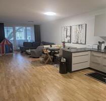 Komfortable 3-Zimmer-Wohnung mit Loggia - Bergisch Gladbach