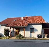 Freistehendes Einfamilienhaus mit Garage in der Nähe von Schwaige - Weyerbusch