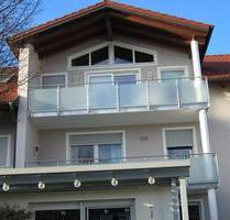 Großzügige, helle, Dachgeschoss-Wohnung,Voll Isolierung. - Ingolstadt Nordost