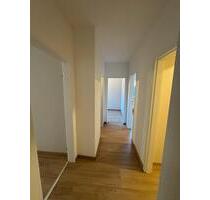 Attraktive, neu sanierte 3 Zimmer-Wohnung in Hamburg-Wandsbeck