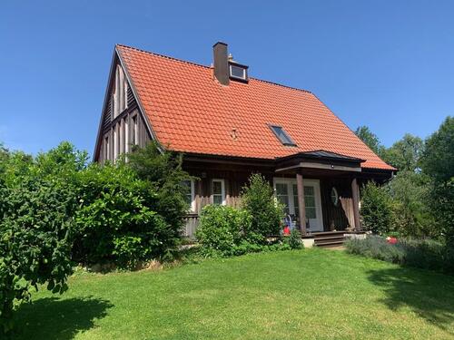 Foto - EFH mit großzügigem Garten und Koi-Teich auf 2455qm Grundstück