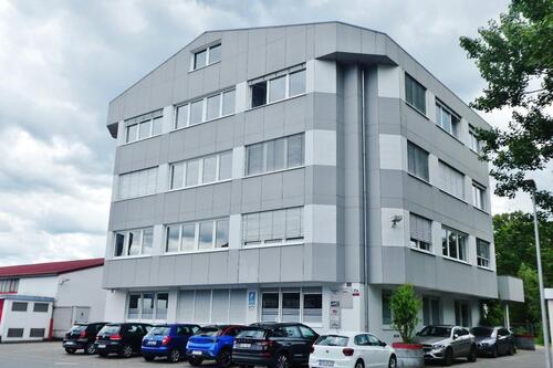 Foto - GANESHA-IMMOBILIEN...schönes helles Büro in einem Bürogebäude für Ihr Unternehmen zu vermieten !