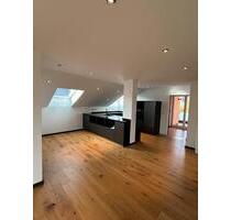 Moderne Dachgeschosswohnung mit zwei XXL-Balkonen - Bamberg Am Bruderwald