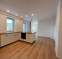 Helle, modern-renovierte 2,5 Zimmer Wohnung - Horn-Bad Meinberg