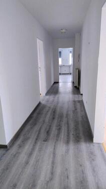 Foto - 4 Zimmmer Wohnung mit Garage - 825,00&nbsp;EUR Kaltmiete, ca.&nbsp; 105,00&nbsp;m&sup2;