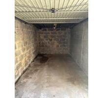 Garage in Neunkirchen zu vermieten (klein, ideal für KleinwagenM