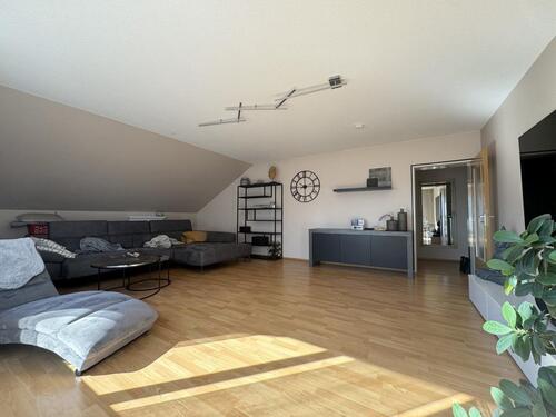 Foto - 2 Zimmer Dachgeschoßwohnung zur Miete in Leverkusen