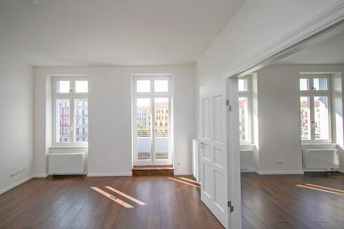 Foto - 3-Zi-Whg im VH im 4. OG mit Balkon u. EBK (green 44)