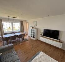 Renovierte 3-Zimmer Wohnung in ruhiger Lage in Haunstetten - Augsburg Haunstetten-Siebenbrunn Renovierte 3-Zimmer Wohnung in ruhiger Lage in Haunstetten - Augsburg Haunstetten-Siebenbrunn