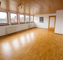 Renovierte 2 Zimmer-Dachgeschosswohnung - Wolfsburg Almke