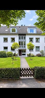 Foto - Traumhafte Wohnung 4-5 Zimmer mit Balkon v. Privat
