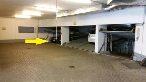 Foto - KFZ-PKW-Stellplatz in Gemeinschaftsgarage, 2er-Hebebühne unten