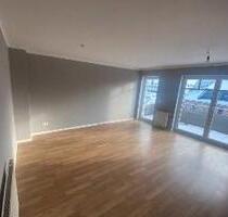 ab sofort - freie 5 Zimmer Wohnung mit Balkon in Achim-Baden