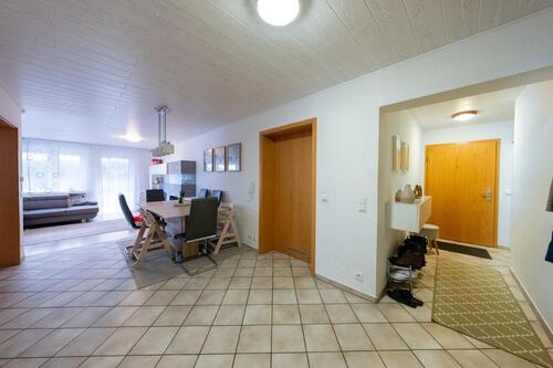 Foto - 3,5 Zimmer 94qm Erdgeschosswohnung für 4 Monate zu vermieten