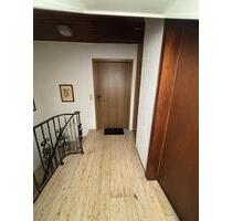 Ruhige 4-Zimmer-Wohnung - 900,00&nbsp;EUR Kaltmiete, ca.&nbsp; 100,00&nbsp;m&sup2; in Appenweier (PLZ: 77767)