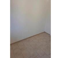 L1142: Selfstorage Lagerraum zu vermieten. Selbstlager, Lagerbox, Abstellraum, Frachtraum, Haus-Wohnung-Umzug selber einlagern. Stellplatz-Möbel-Küche, Kein Seecontainer,kein Lagercontainer. - Waltrop