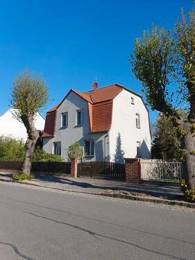 Foto - 8 Zimmer Einfamilienhaus zum Kaufen in Falkenberg/Elster