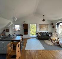 Exklusive 4 Zimmer Dachgeschoss Wohnung am Wald - Unterhaching