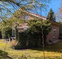 Freistehendes Einfamilienhaus mit Garage in EdewechtPortsloge