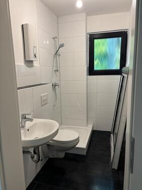 Foto - Neu sanierte 2 12-Zimmer-Wohnung im 1. OG (52m²) – Erstbezug