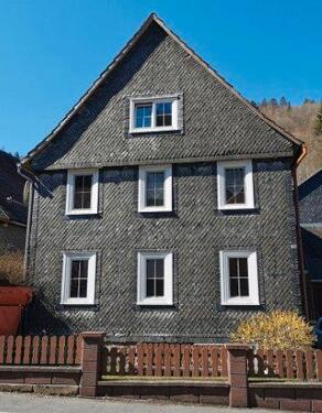 Foto - Zweifamilienhaus, teil-vermietet, Eigennutzung oder Kapitalanlage