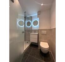 Frisch saniert: 1-Zimmer-Wohnung 28m³ Einbauküche&Parkett - Nürnberg Kleinweidenmühle