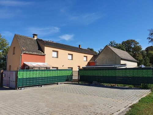 Foto - Modernisiertes Zweifamilienhaus mit Scheune auf 1.420 m² Grundstü