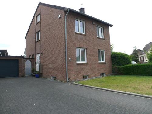Foto - Vermietung Einfamilienhaus - 1.500,00 EUR Kaltmiete,