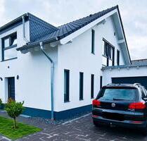 Provisionsfrei: Attraktives und modernes Haus in Meckenheim Merl
