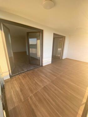 Foto - Nachmieter für moderne Neubauwohnung (4 Zimmer ,Balkon ,Keller)