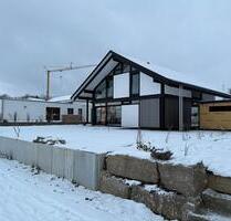 Haus zur Miete - 2.500,00&nbsp;EUR Kaltmiete, ca.&nbsp; 200,00&nbsp;m&sup2; in Eisingen (PLZ: 97249)