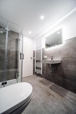 Foto - Renovierte 2-ZKB Wohnung mit Einbauküche und Balkon in Duisburg!