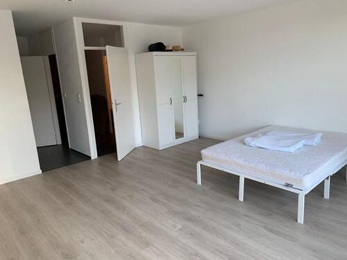 Foto - Zwischenmiete 16.01 - 31.03: 1,5-Zimmer Wohnung mit Balkon in Sch