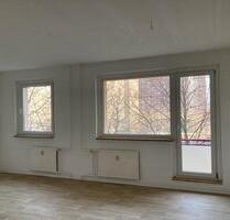 Urbanes Wohngefühl mit offener Wohnküche und Balkon - Erfurt Hohenwinden