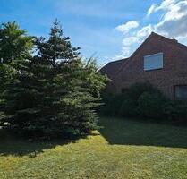 Einfamilienhaus mit 7 Zimmern, Keller und Garage - Heide